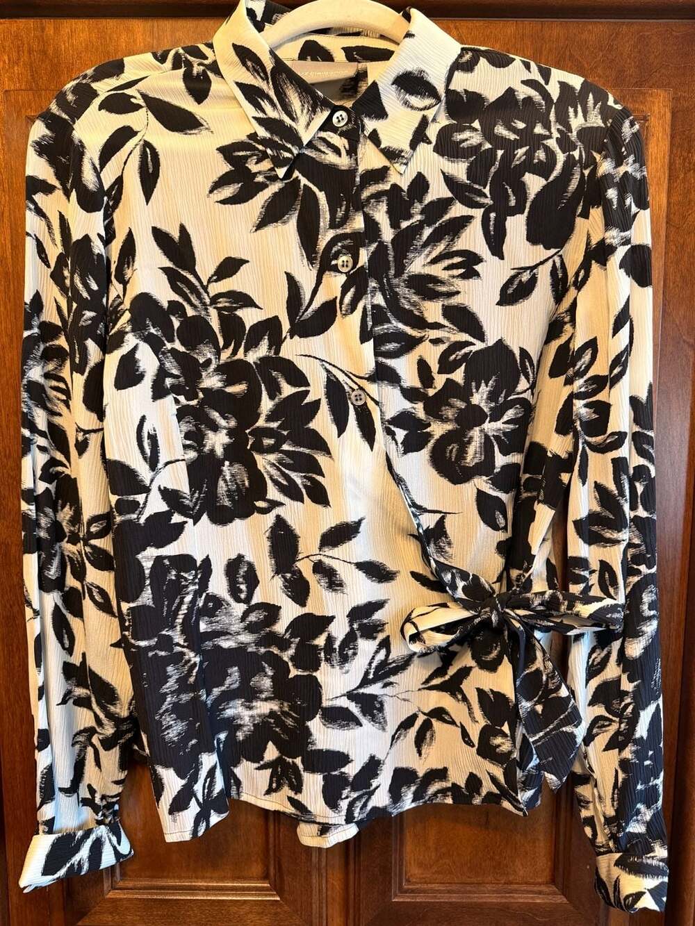 Liz Claiborne Collection 100% Silk Floral Side-Tie Blouse Size 8 - EK - Picture 7 of 8